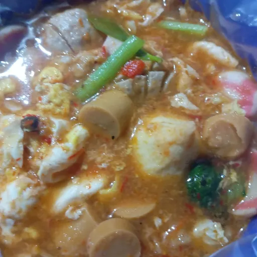 'Seblak seafood'