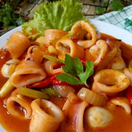 'Cumi asam manis'