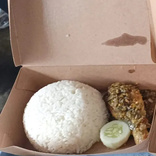 Paket eko Ayam Penyet Cabe hijau